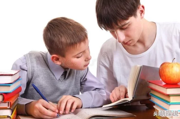 晚上硬不起早上又可以是什么原因？可能与心理压力、生活习惯及健康状况密切相关，需引起重视