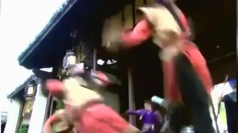 古典武侠怡红院：江湖再起风云，绝世高手齐聚一堂，情仇交织引发血雨腥风！