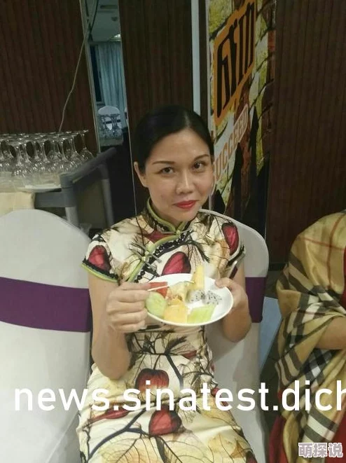 反差婊吃瓜爆料黑料不打烊:揭示了在社交媒体上,某些人通过对比和戏剧化的方式不断曝光他人的隐私与丑闻,引发公众关注 反差婊吃瓜爆料黑料不打烊:揭示了在社交媒体上,某些人通过对比和戏剧化的方式不断曝光他人的隐私与丑闻,引发公众关注