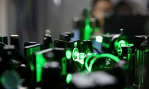 97日日：全球首个量子计算机成功实现超越经典计算能力，科技界震惊！