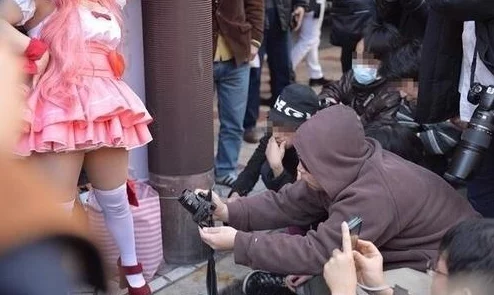 毛片24种姿势无遮无栏，网友纷纷表示这种内容过于低俗，不符合社会主流价值观，呼吁加强监管