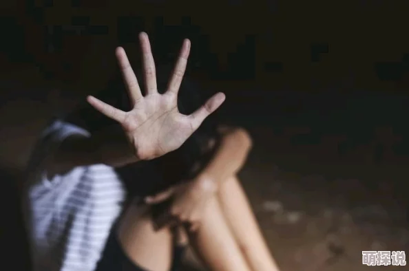 性残忍videos另类引发网友热议，许多人对其内容表示不满，认为应加强监管与审查，以保护青少年