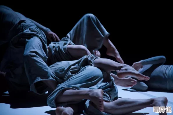 探索ABO高H文的魅力:情感与权力交织的奇幻世界 探索ABO高H文的魅力:情感与权力交织的奇幻世界