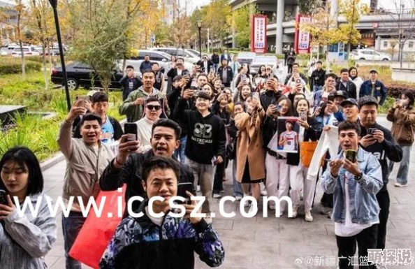 日本夏冰寒说:黑色丝袜美美女被躁翻了视频,近日在社交媒体上引发热议,众多网友纷纷评论分享,引起广泛关注 日本夏冰寒说:黑色丝袜美美女被躁翻了视频,近日在社交媒体上引发热议,众多网友纷纷评论分享,引起广泛关注