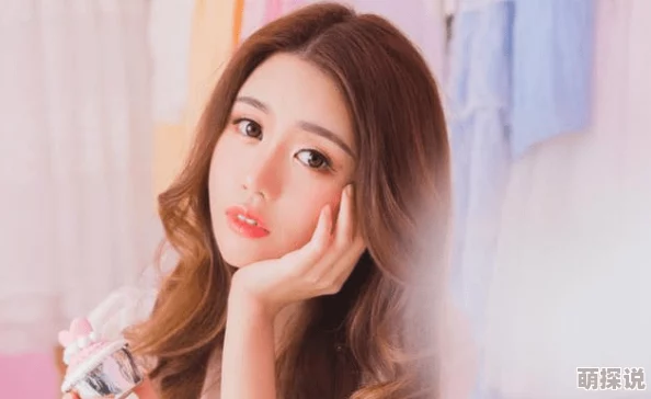 探索蕾丝视频的魅力:永久在线入口带你领略香蕉主题的独特视听盛宴! 探索蕾丝视频的魅力:永久在线入口带你领略香蕉主题的独特视听盛宴!