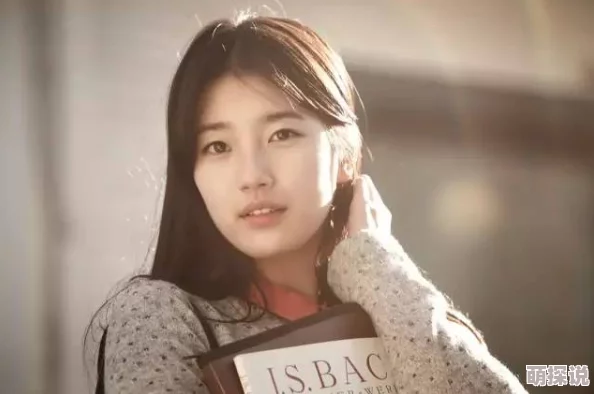 曹杳理三级全部电影网友认为其作品大胆且富有争议，展现了独特的艺术风格和对社会问题的深刻思考