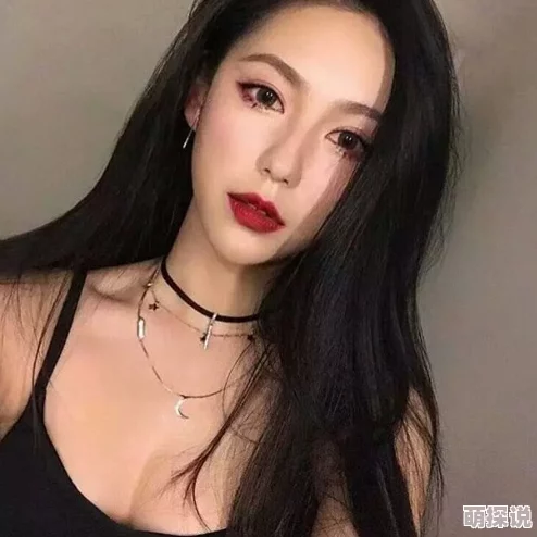 女人露胸视频网友认为这种内容过于低俗,应该加强对网络视频的监管,以保护青少年免受不良影响 女人露胸视频网友认为这种内容过于低俗,应该加强对网络视频的监管,以保护青少年免受不良影响