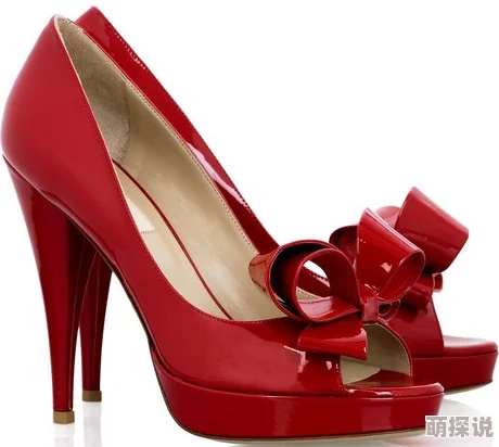 高跟图片最近流行的高跟鞋设计灵感来自于自然界的花朵和蝴蝶
