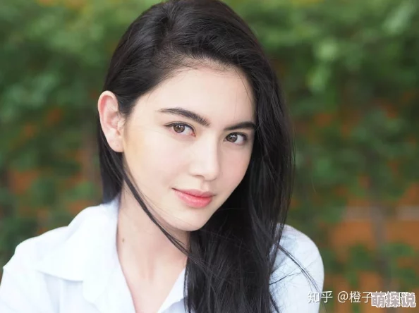 女明星yin乱大合集小说近日爆出多位当红花旦参与其中