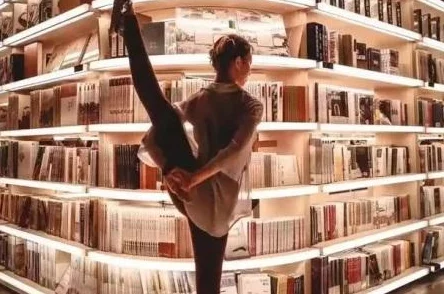 惊喜发现!模拟人生4中绝美风景揭秘:那个隐藏的天堂究竟在哪里? 惊喜发现!模拟人生4中绝美风景揭秘:那个隐藏的天堂究竟在哪里?