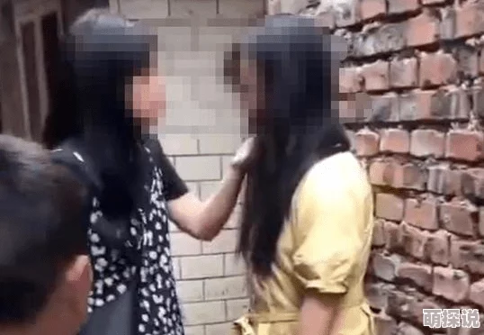 偷拍女厕尿尿警方已介入调查并将依法追究相关人员责任