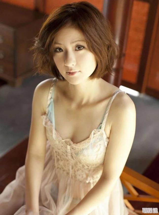 艳熟中出友田真希,网友热议:她的表演风格独特,令人印象深刻,但也有人认为过于露骨,引发争议 艳熟中出友田真希,网友热议:她的表演风格独特,令人印象深刻,但也有人认为过于露骨,引发争议