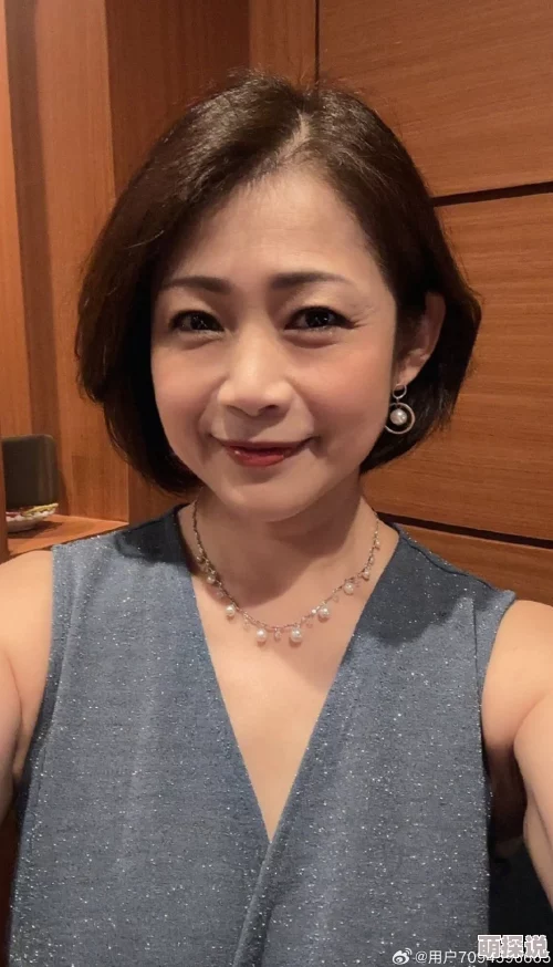 艳熟中出友田真希,网友热议:她的表演风格独特,令人印象深刻,但也有人认为过于露骨,引发争议 艳熟中出友田真希,网友热议:她的表演风格独特,令人印象深刻,但也有人认为过于露骨,引发争议