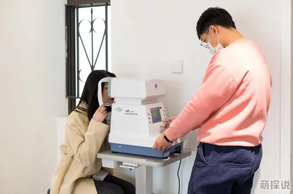 热99在：明星聚会现场曝光，神秘嘉宾引发众人猜测，背后隐藏的故事令人惊叹！