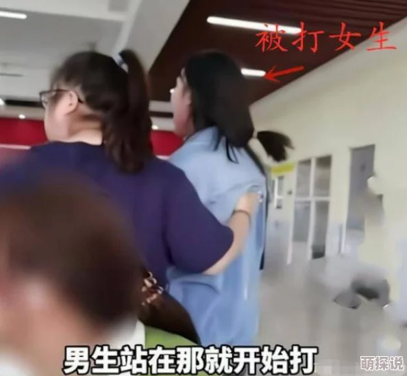 女生舔男生坤坤，这一行为引发了网友们的热议，究竟是出于什么样的情感表达或社交互动？