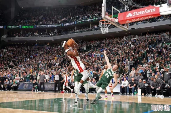 上帝之手：揭秘最强阵容搭配策略，探寻球员阵容的最佳选择方案