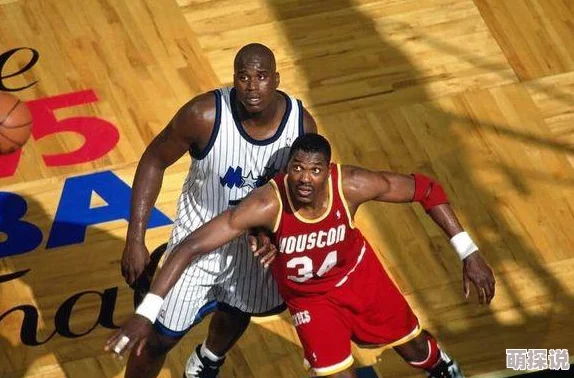 上帝之手：揭秘最强阵容搭配策略，探寻球员阵容的最佳选择方案