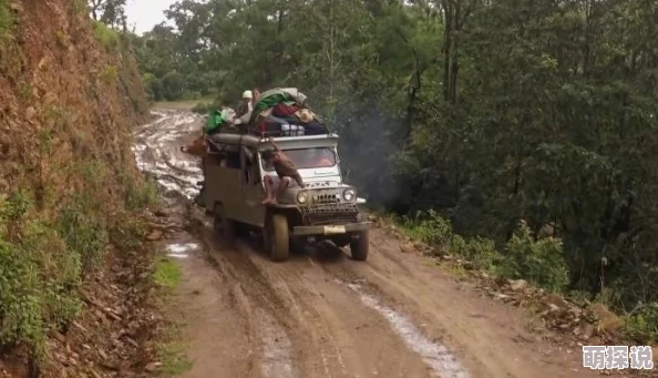 五人轮爆四轮定位缅甸,令人震惊的事故现场曝光,伤亡人数超乎想象! 五人轮爆四轮定位缅甸,令人震惊的事故现场曝光,伤亡人数超乎想象!