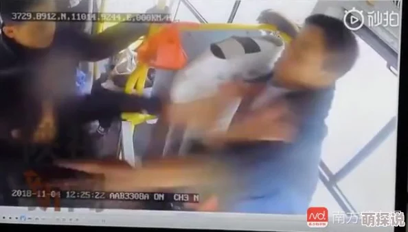 男女做啪啪,竟然在公共场合被路人拍下,视频曝光引发网友热议! 男女做啪啪,竟然在公共场合被路人拍下,视频曝光引发网友热议!