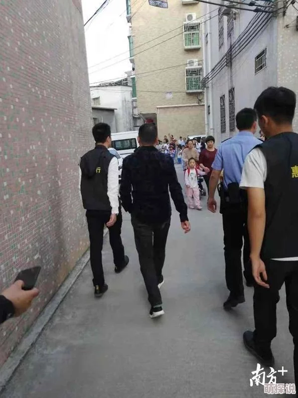 同志猛躁KTV男鸭：警方突袭查获非法娱乐场所，逮捕多名涉案人员引发社会关注