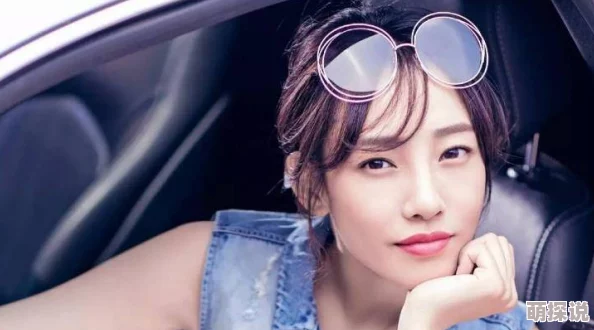 小南翻眼流口水眼流泪：这是一种情绪表达，可能反映了她的无奈、失落或对某事的不满