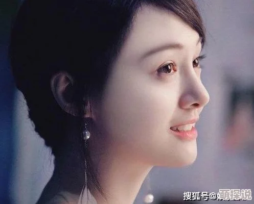 小南翻眼流口水眼流泪：这是一种情绪表达，可能反映了她的无奈、失落或对某事的不满