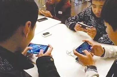 中国卖婬BBW士多毛，指的是在中国某些地区存在的以BBW（丰满女性）为主题的成人内容交易现象，引发社会关注与讨论