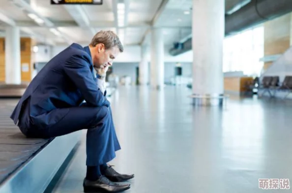 探索91高清在线制服偷拍的背后故事与社会影响，揭示隐秘世界的真相