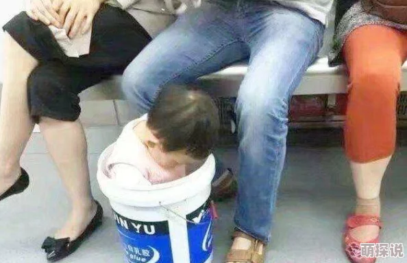 美女的被男人桶爆网友纷纷表示这种内容不应传播，认为应该尊重女性，倡导健康的价值观和正能量的社会风气