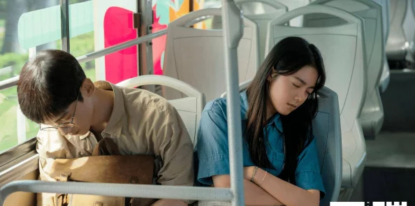 浪荡艳妇岳网友认为这部作品大胆探讨了人性与欲望的边界,情节引人入胜但也引发了不少争议和讨论 浪荡艳妇岳网友认为这部作品大胆探讨了人性与欲望的边界,情节引人入胜但也引发了不少争议和讨论