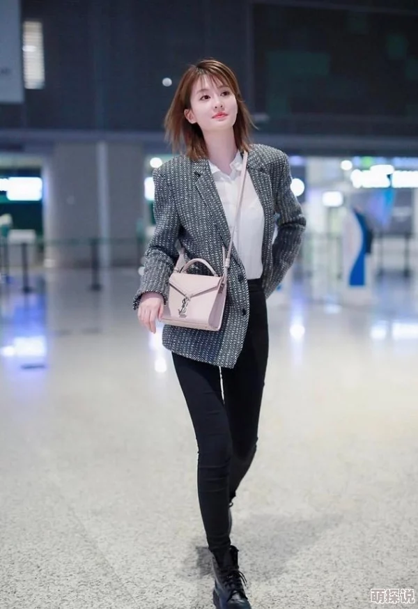 朝国年经的继4网友认为这一系列作品在情节发展上有些拖沓，但角色塑造依然出色，期待后续能更紧凑一些