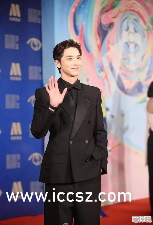 美女张开腿让男人桶爽的小说网友认为这类小说情节过于露骨，缺乏深度，影响了阅读体验，但也有人觉得刺激有趣