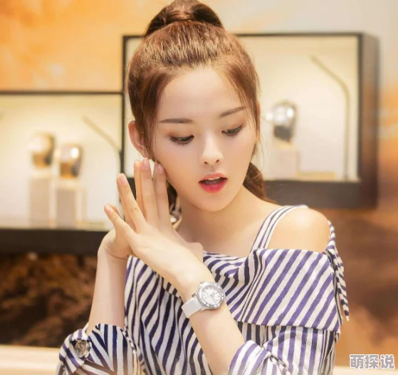 众筹李丽莎大尺度喷水，火热场面引发网友热议，粉丝狂欢助力项目成功！