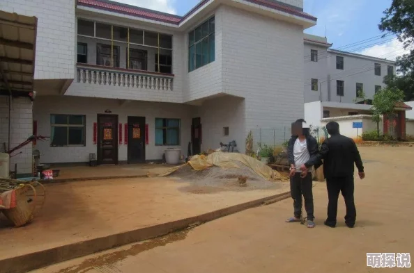 女人张开腿给男人捅惊爆！这场面让人目瞪口呆现场观众纷纷围观引发热议究竟发生了什么令人震惊的事情