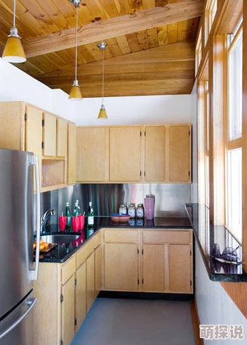 公和我做好爽添厨房，真是让人感到温馨又幸福的场景，生活就是要这样享受