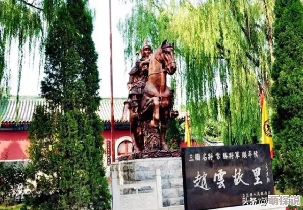 不思议迷宫：探索宏伟雕像的答案选择与丰厚奖励揭秘