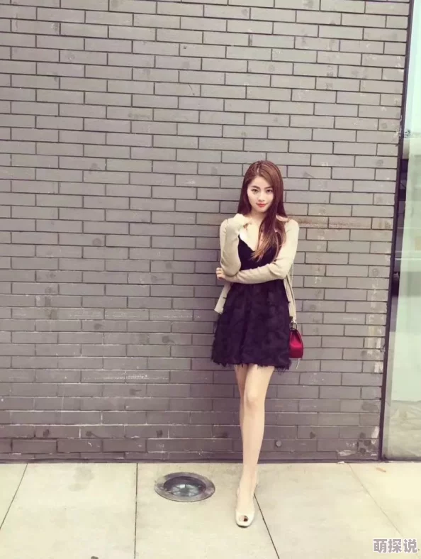 女女同さくらちゃんの可愛さ让人心动,期待更多她的作品和动态! 女女同さくらちゃんの可愛さ让人心动,期待更多她的作品和动态!