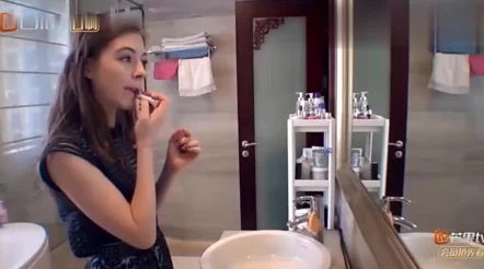 不许穿内裤，我要随时做的大胆挑战与自由体验