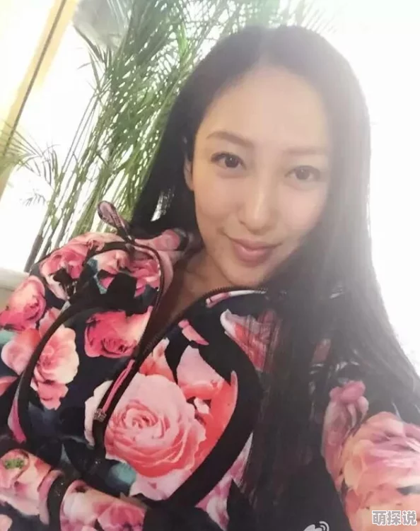 JUy999黑人喝羽月希奶水，引发网友热议：这究竟是恶搞还是另有隐情？大家怎么看待这种现象？