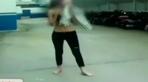 美女把衣服脱光光 网友推荐这篇文章让你大开眼界，精彩内容绝对不容错过，快来看看吧！