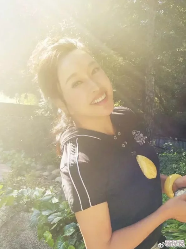 丰肥美熟欲妇乱小说传递了对女性自信与独立的积极态度鼓励大家追求真实的自我和内心的幸福