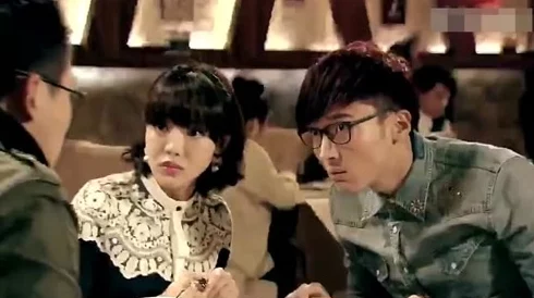 韩国电影吃奶喷奶水的电影引发热议观众直呼刺激剧情反转不断让人欲罢不能成为话题之作