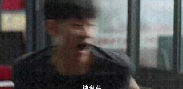 男女强吻摸下面揉免费的视频引发热议网友纷纷讨论视频中的亲密互动是否过于大胆并对参与者的表现表示惊讶