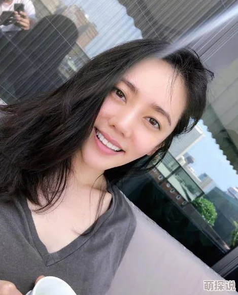 图片亚洲区自拍惊爆信息：最新调查显示自拍文化在年轻人中引发心理健康问题，专家呼吁关注自我形象与社交媒体影响