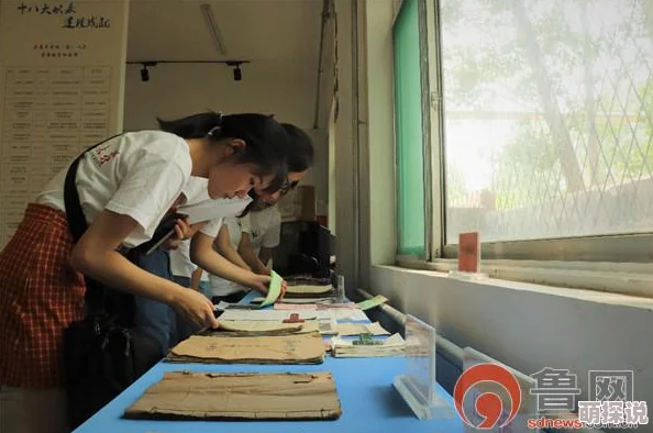 免费大黄美女片免费让我们关注积极向上的内容，传播正能量，共同营造一个健康和谐的网络环境，享受美好生活