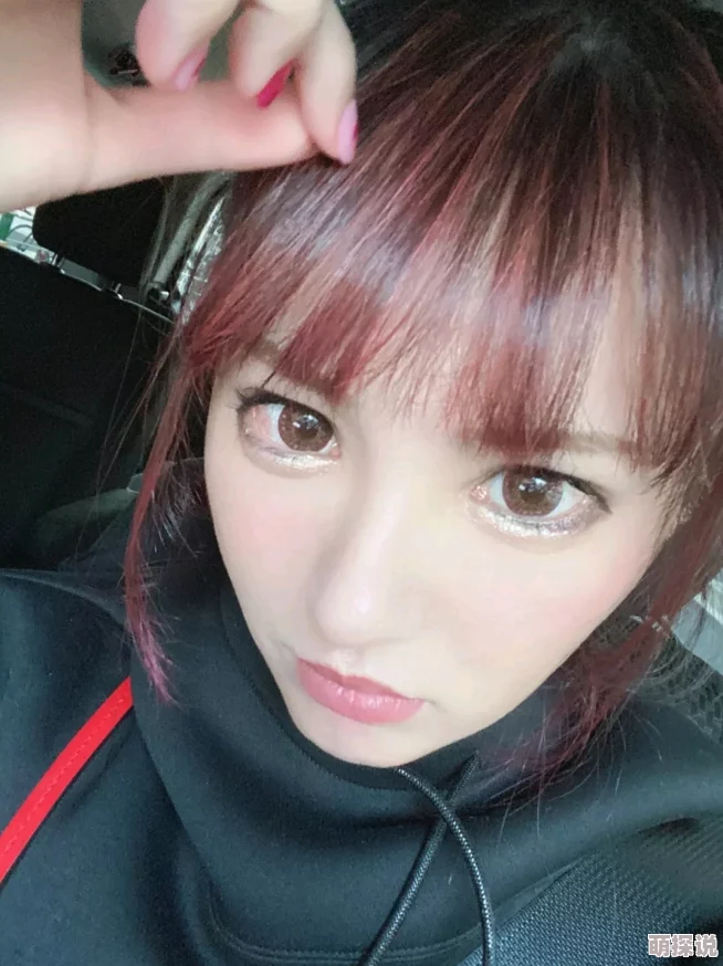 高清天海翼粉嫩私房写真网友推荐这组写真展现了天海翼的甜美与优雅每一张都充满了青春气息值得一看