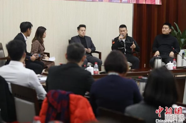 小淫人引发热议网友纷纷讨论其背后的社会现象与文化影响