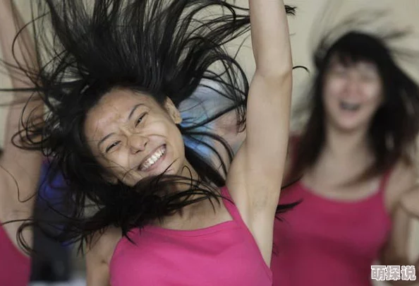 艳淫舞视频网友推荐这部视频充满了激情与活力让人目不暇接绝对是喜欢舞蹈和热情表演者的必看之作