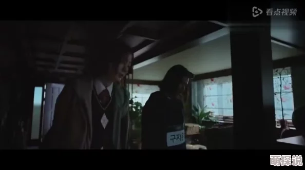 男女性生活刺激视频播放画面真实感强，情节设计合理，反映了现代人对情感和欲望的探索