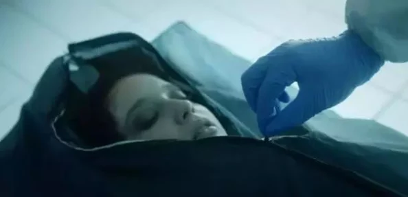 美妇下面被粗大撑裂尺度太大，刺激过头了